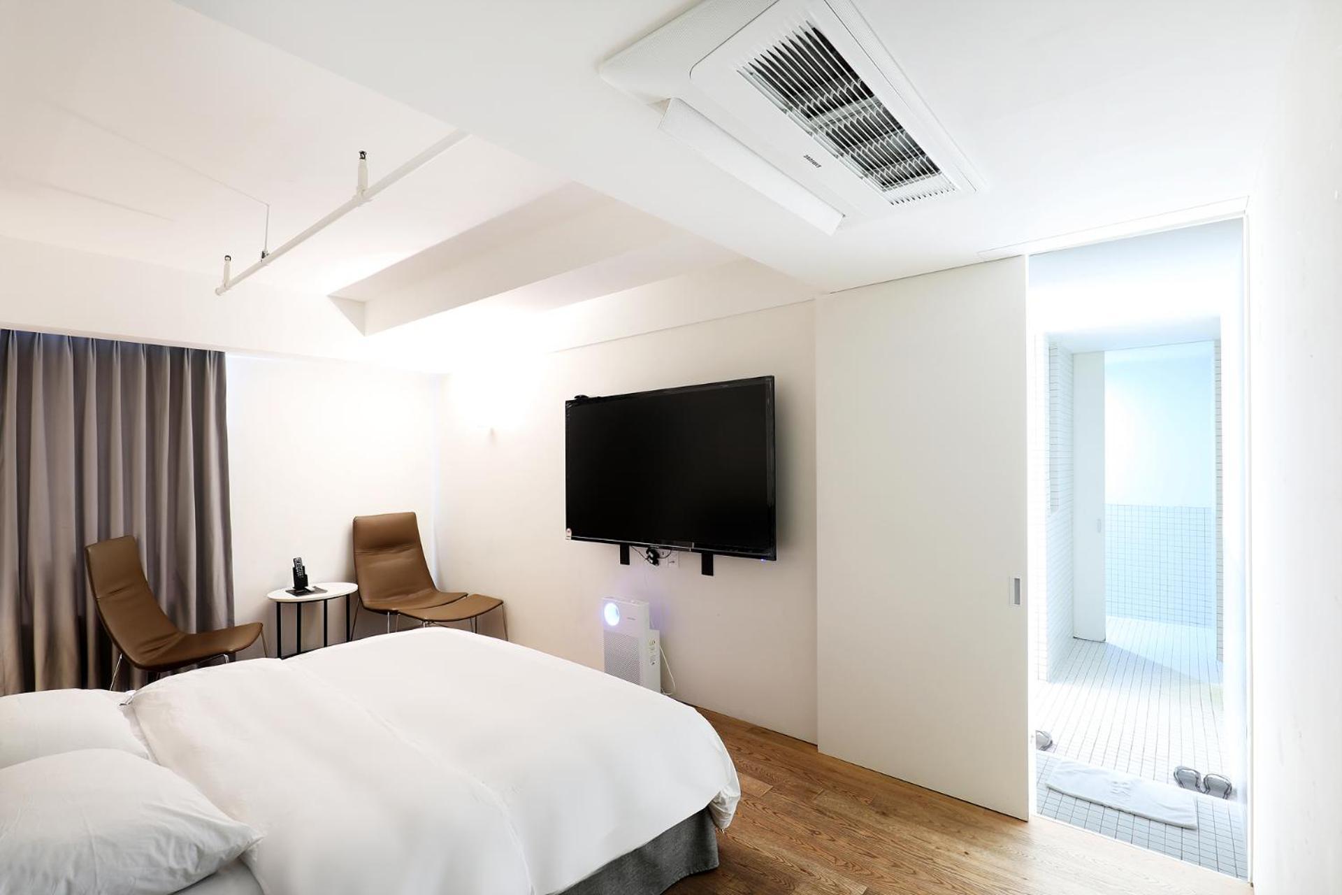 Hotel 498 Incheon Bagian luar foto